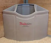 Luxury Noble Corner Feeder